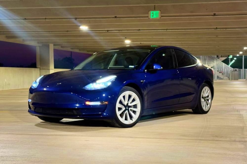 Tesla Rental 18
